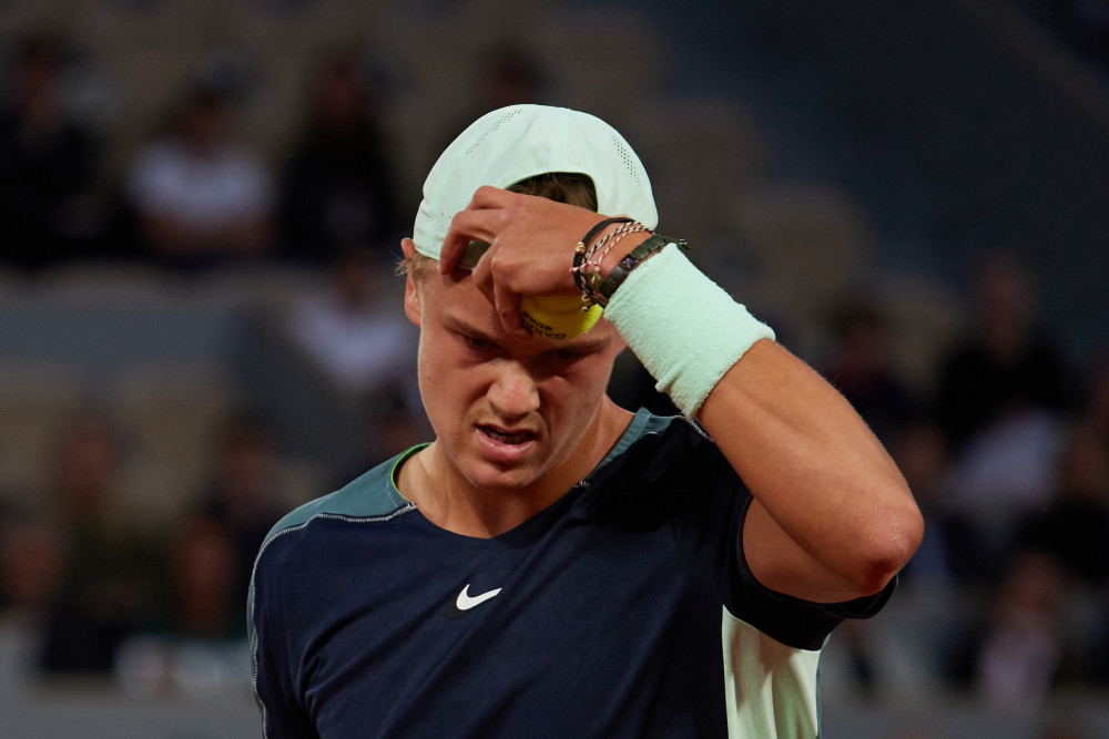 他依然能起 他依然能起