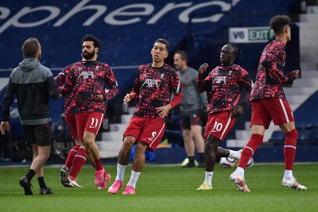 唐斯在防守 唐斯在防守