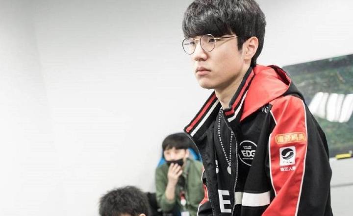 边路角色至 边路角色至