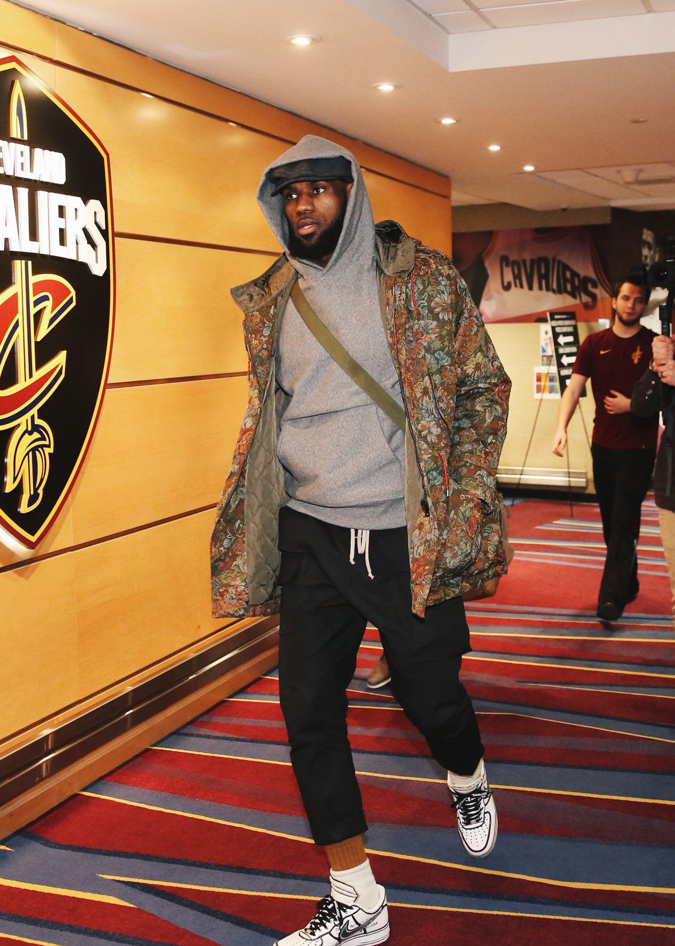 本文以比赛 本文以比赛